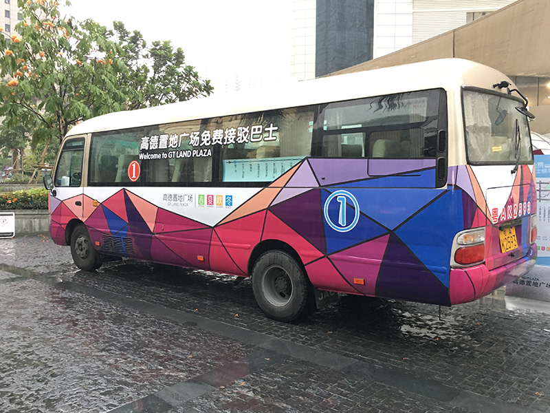 广州中巴车身广告
